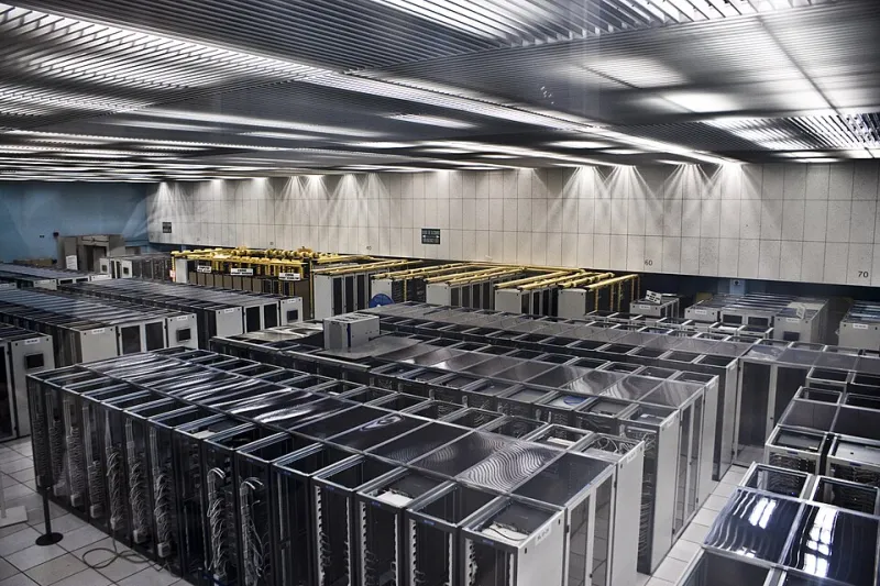 The Quiet Engine: How the Best Platforms Succeed by Disappearing